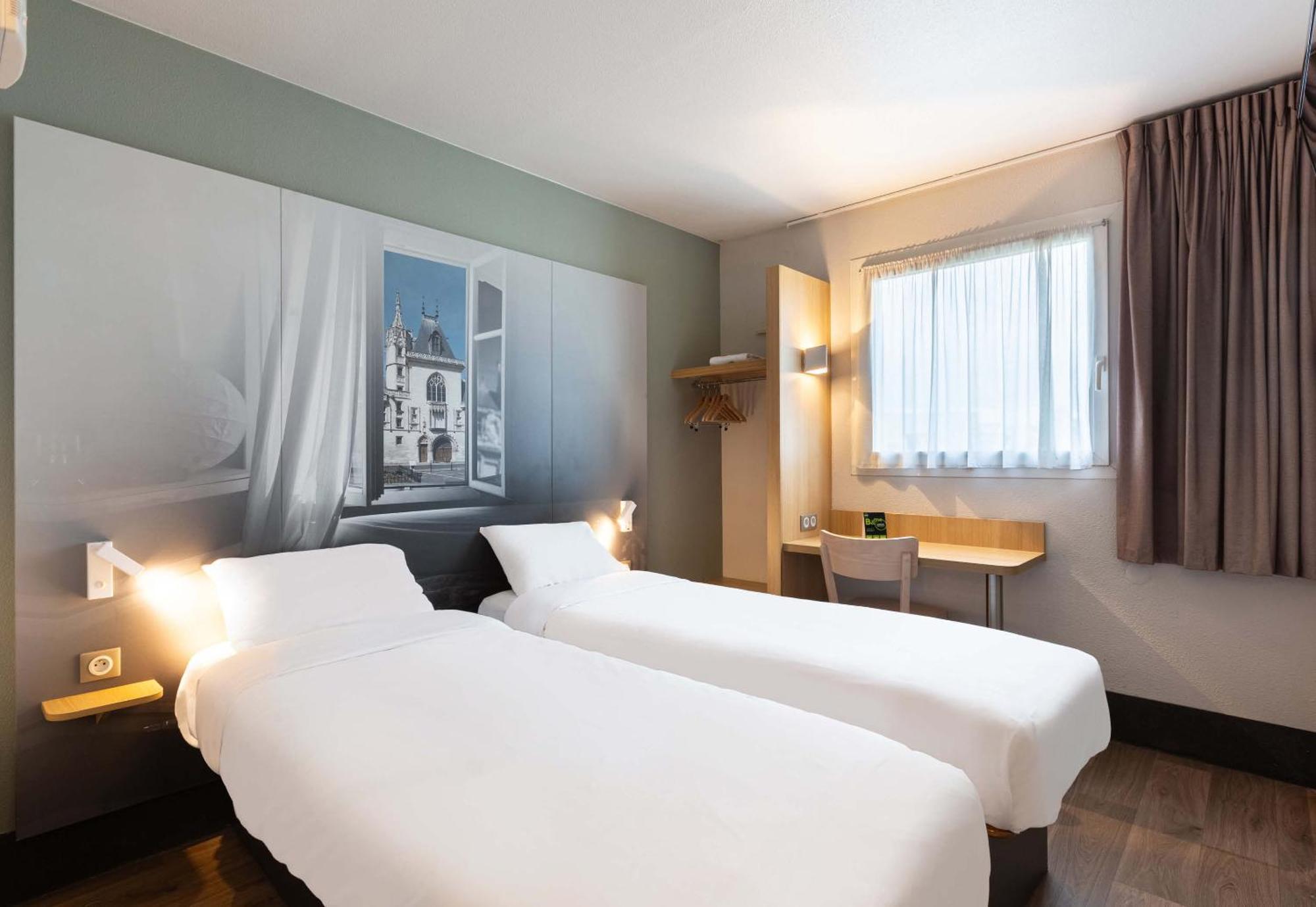 B&B Hotel Bourges 2 Bagian luar foto