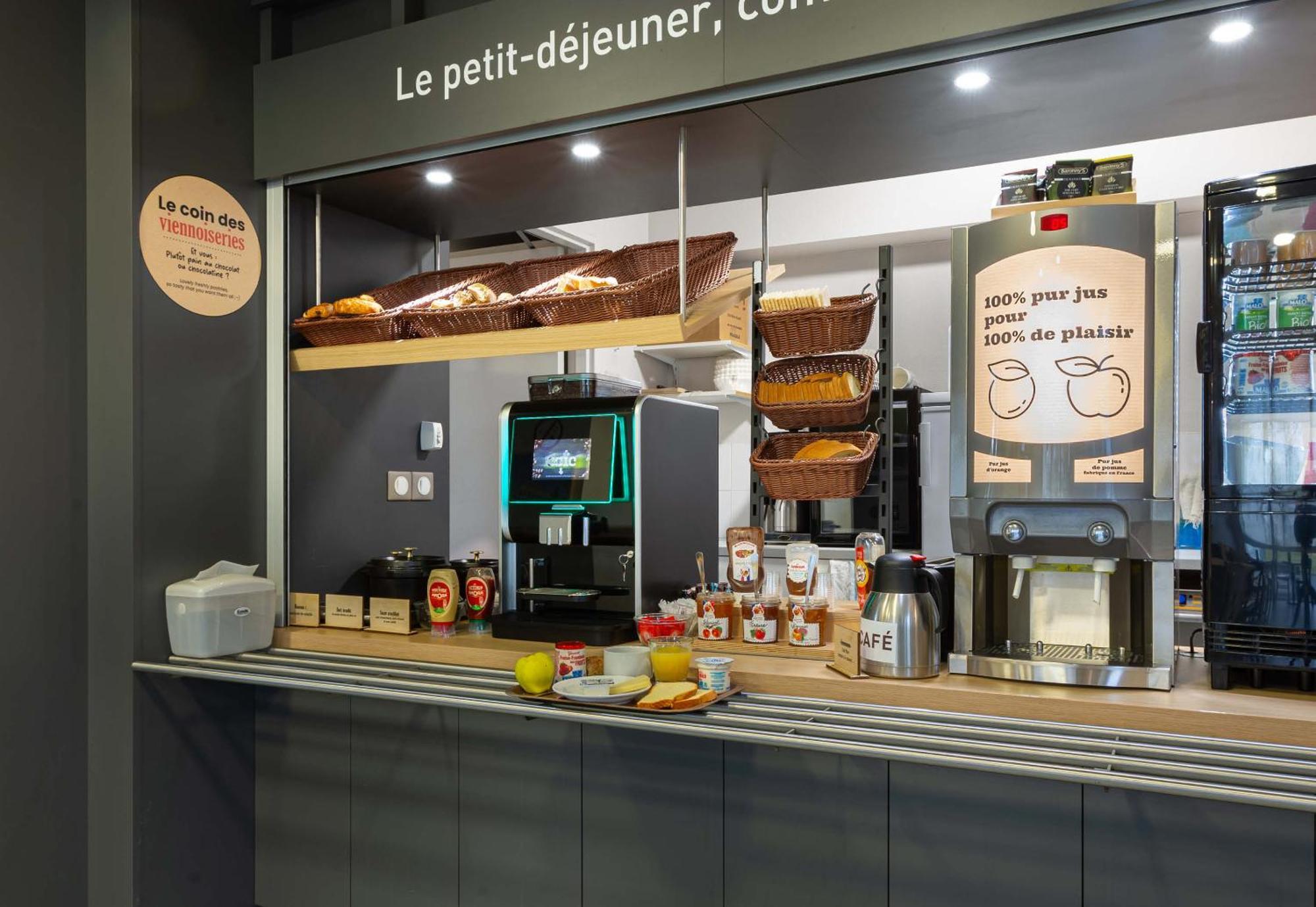 B&B Hotel Bourges 2 Bagian luar foto